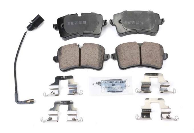 Audi Porsche Disc Brake Pad Set - Rear 4H0698451L - Akebono Euro Ultra-Premium EUR1547